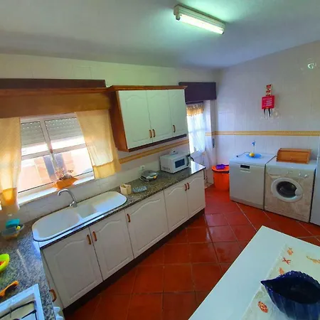 Hébergement de vacances Vivenda Sol E Mar - Sun & Sea House Ferrel (Leiria)